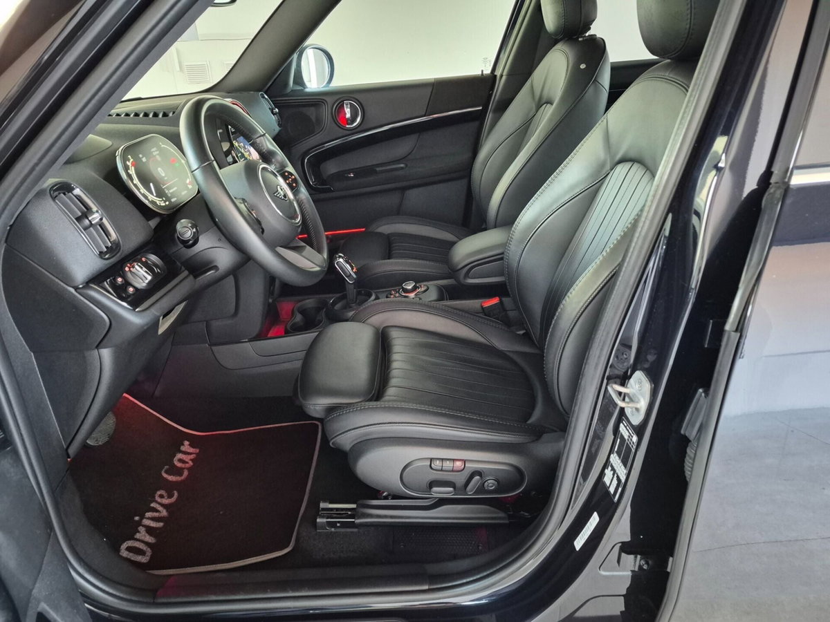 MINI Mini Countryman 1.5 Cooper Essential Countryman (12)