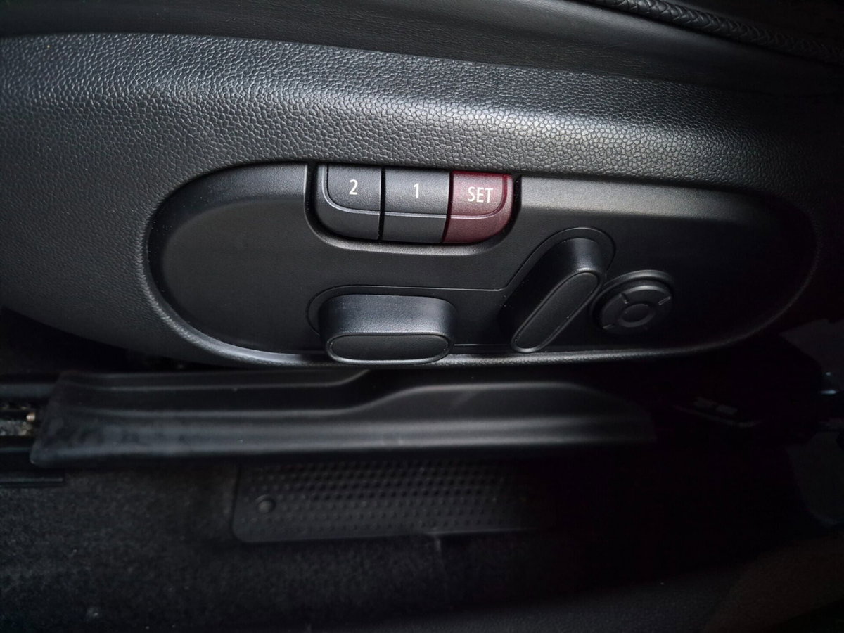 MINI Mini Countryman 1.5 Cooper Essential Countryman (16)