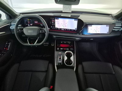 Audi A6 Avant 40 2.0 TDI S tronic Business Plus (2)
