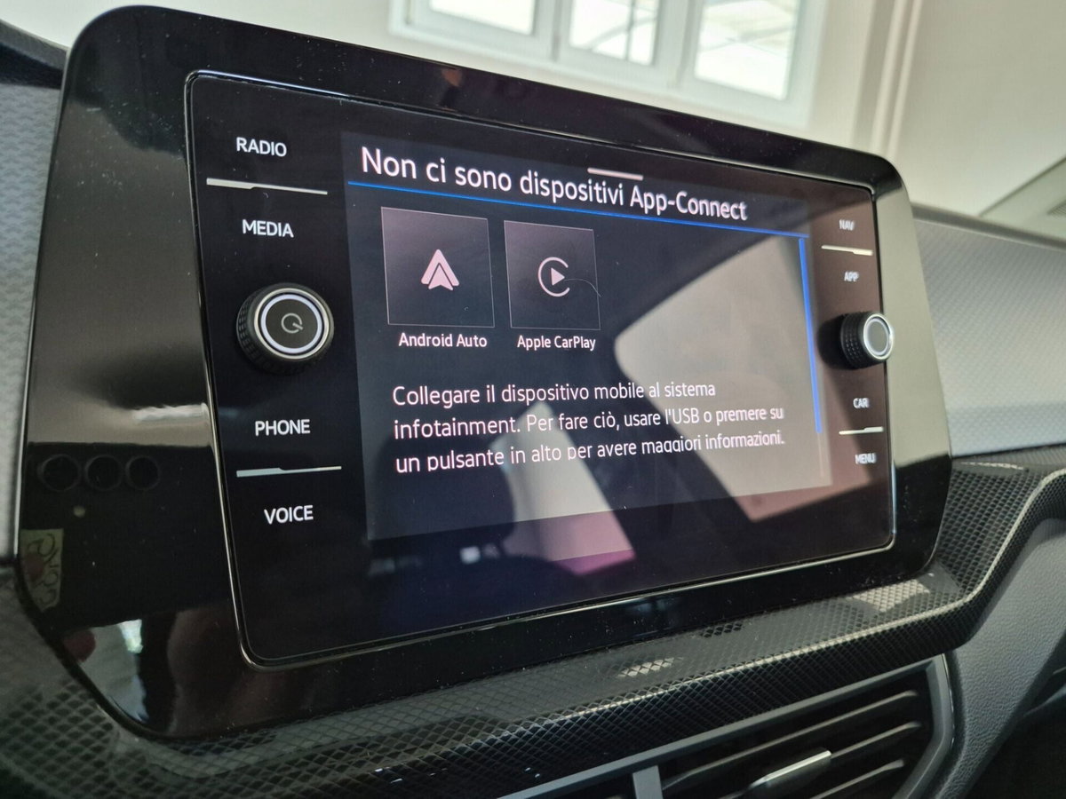 Volkswagen T-Cross 1.0 tsi Life 115cv dsg (3)
