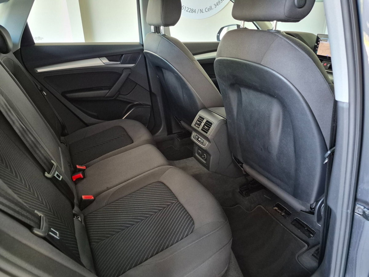 Audi Q5 40 TDI 204 CV quattro S tronic Business (14)