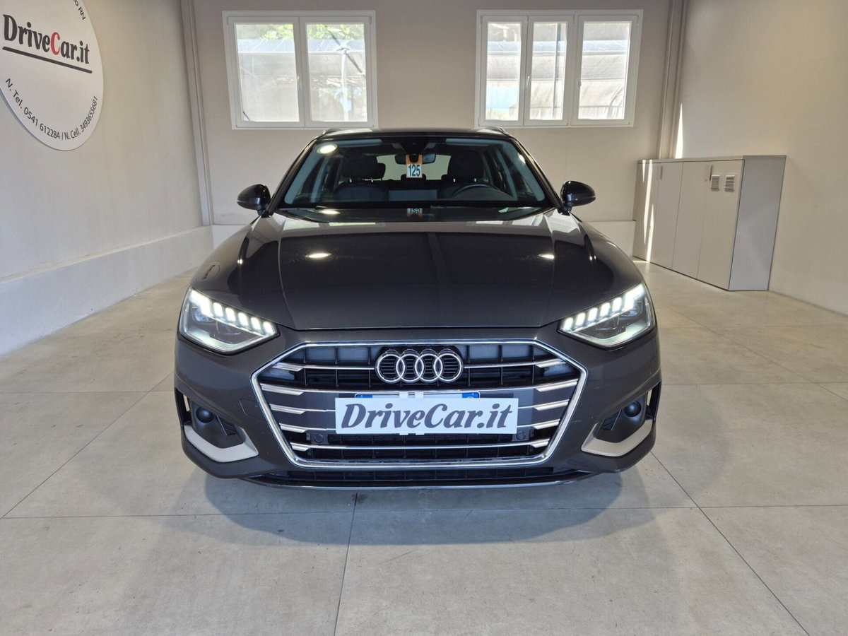 Audi A4 Avant 35 TDI/163 CV S tronic Business Advanced (5)