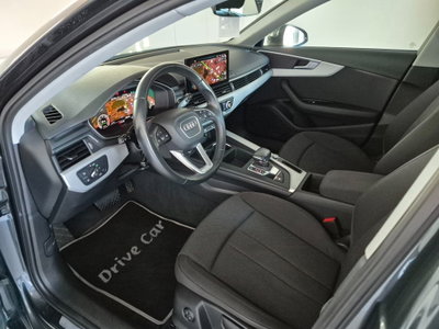 Audi A4 Avant 35 TDI/163 CV S tronic Business Advanced (9)