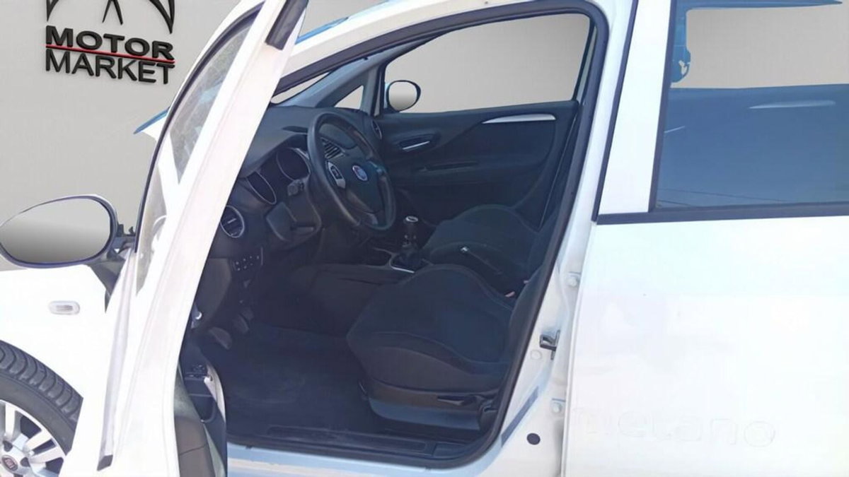 Fiat Punto 1.4 8V 5 porte Natural Power Lounge (10)