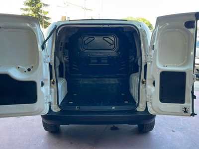 Fiat Fiorino 1.4 8V 77CV Cargo (14)