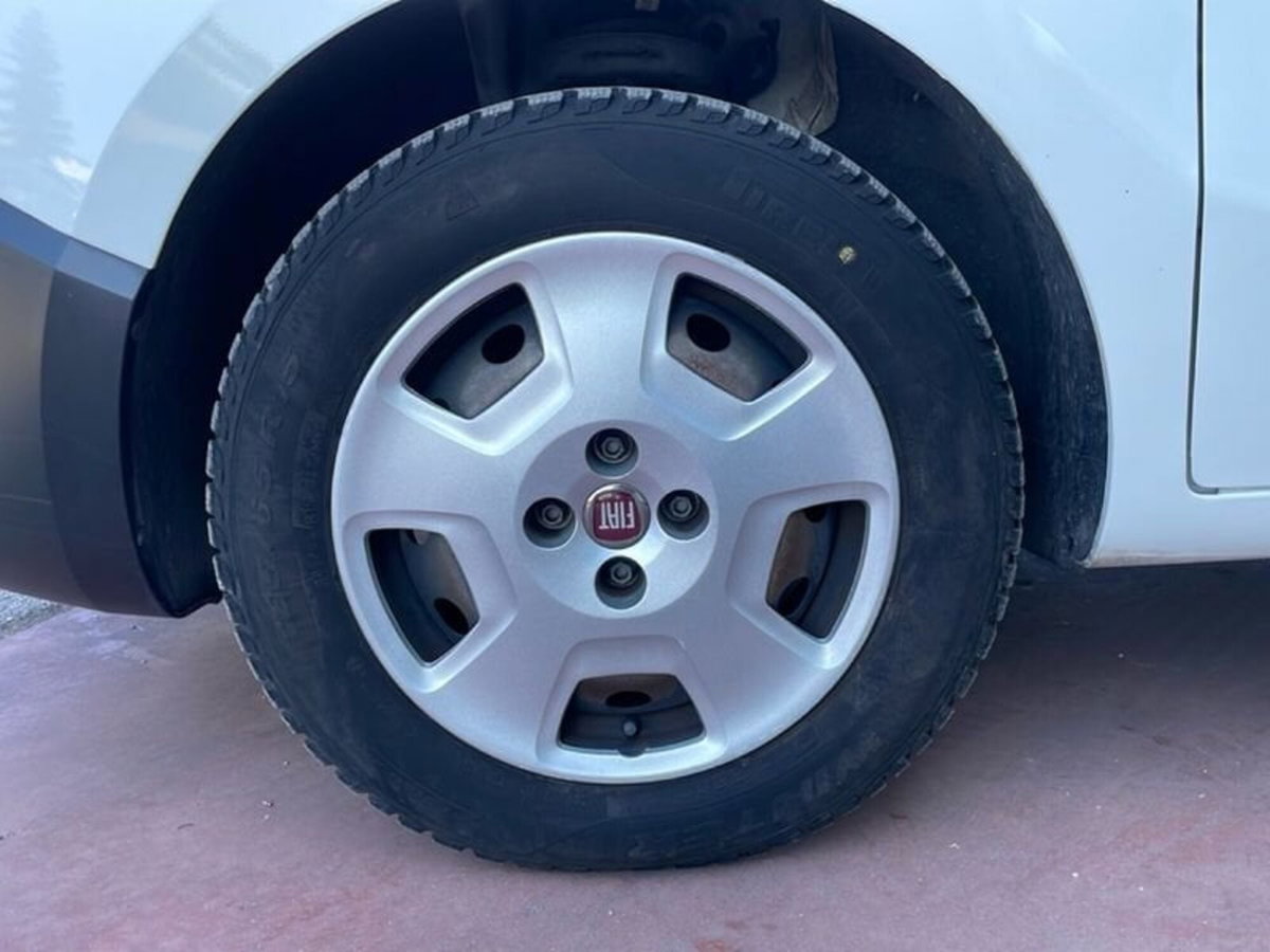 Fiat Fiorino 1.4 8V 77CV Cargo (15)