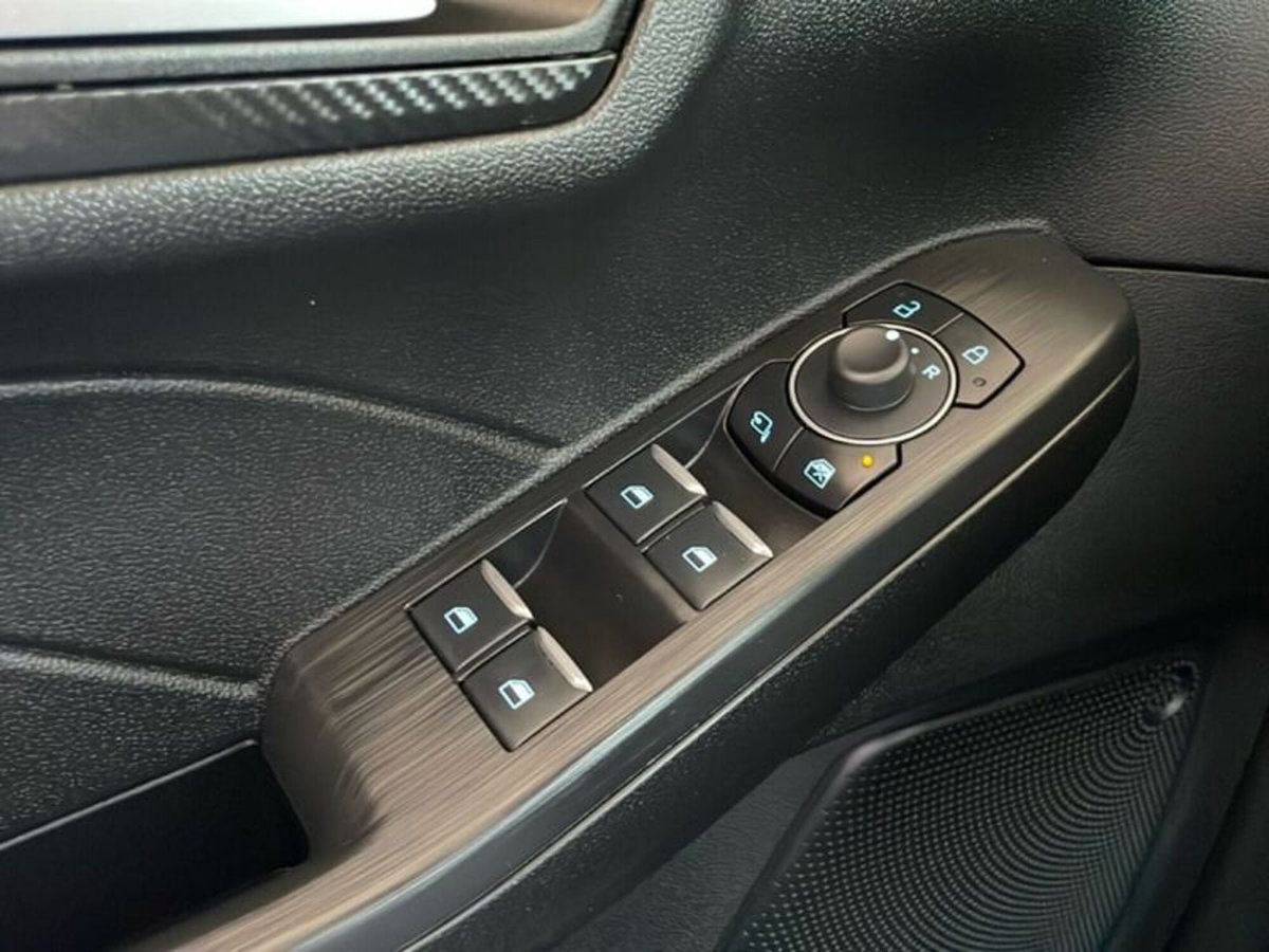 Ford Kuga 1.5 ecoboost ST-Line 2wd 150cv (19)