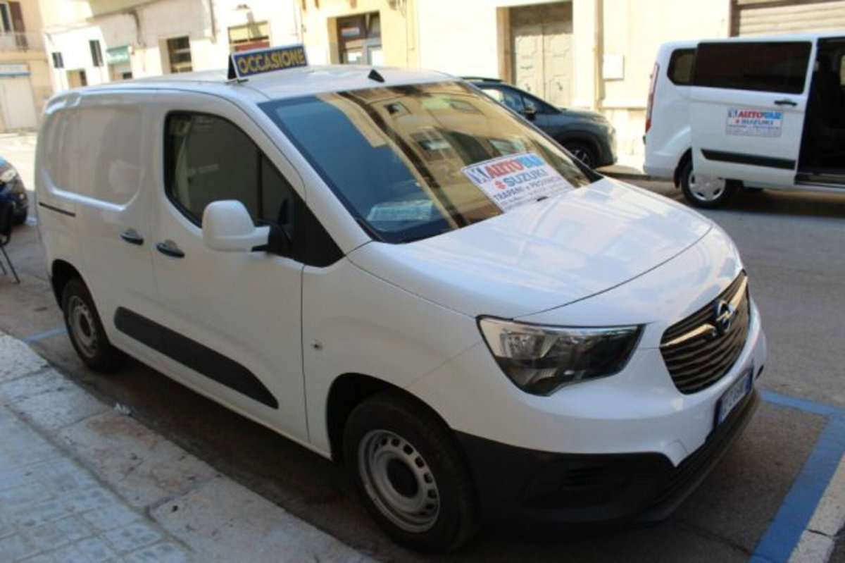 Opel Combo Furgone Cargo 1.5 Diesel 100CV PC 1000kg Edition (2)