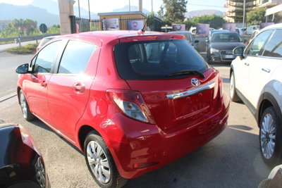 Toyota Yaris 1.D-4D DPF 5 porte (5)