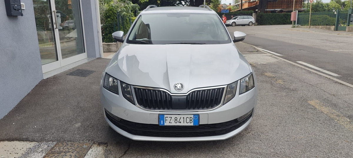 Skoda Octavia Station Wagon 1.5 G-TEC DSG Wagon Ambition