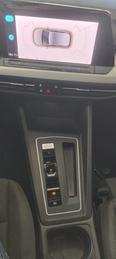 Volkswagen Golf 1.0 eTSI EVO DSG Life (12)
