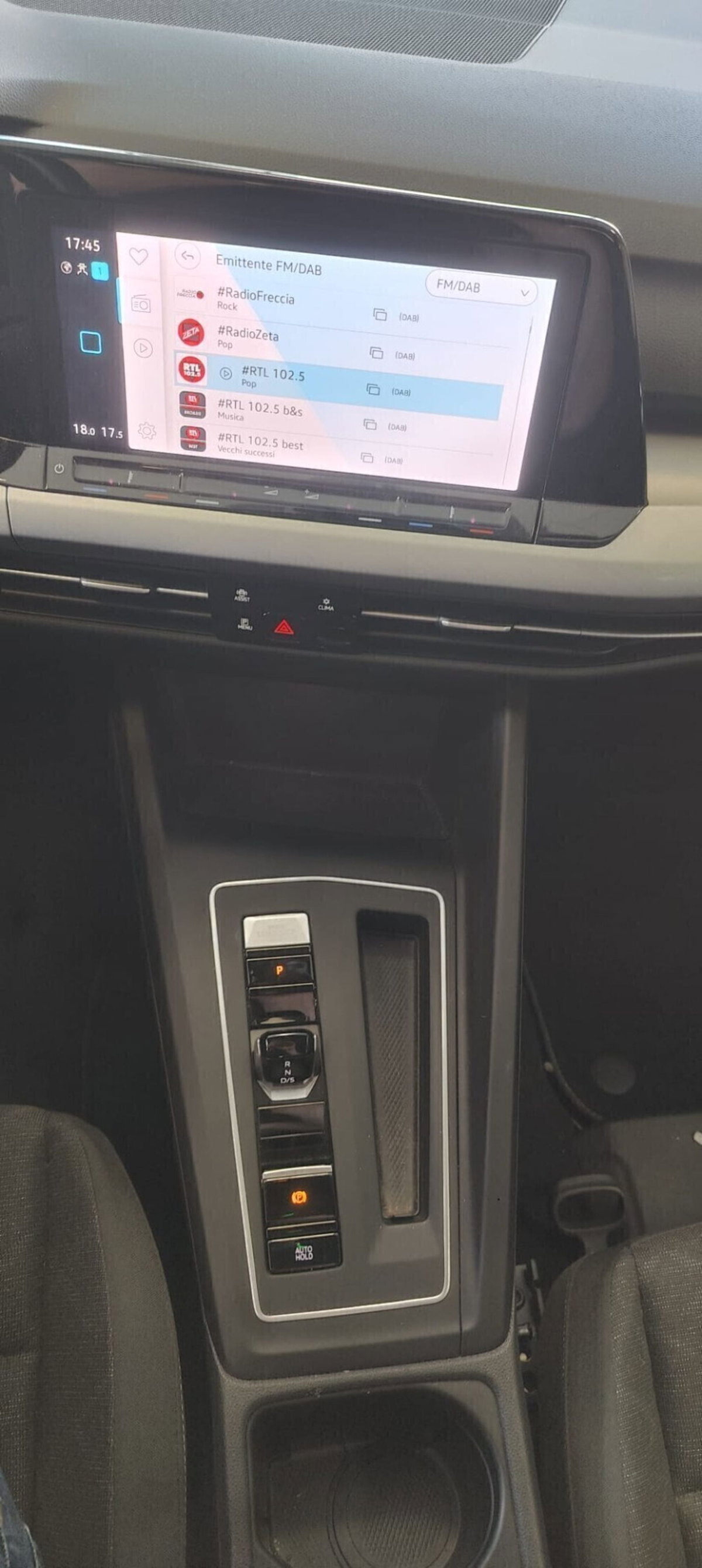 Volkswagen Golf 1.0 eTSI EVO DSG Life (16)