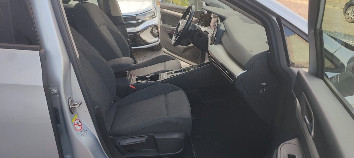 Volkswagen Golf Variant 1.5 TGI DSG Life (14)