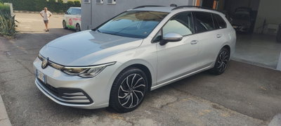 Volkswagen Golf Variant 1.5 TGI DSG Life (3)