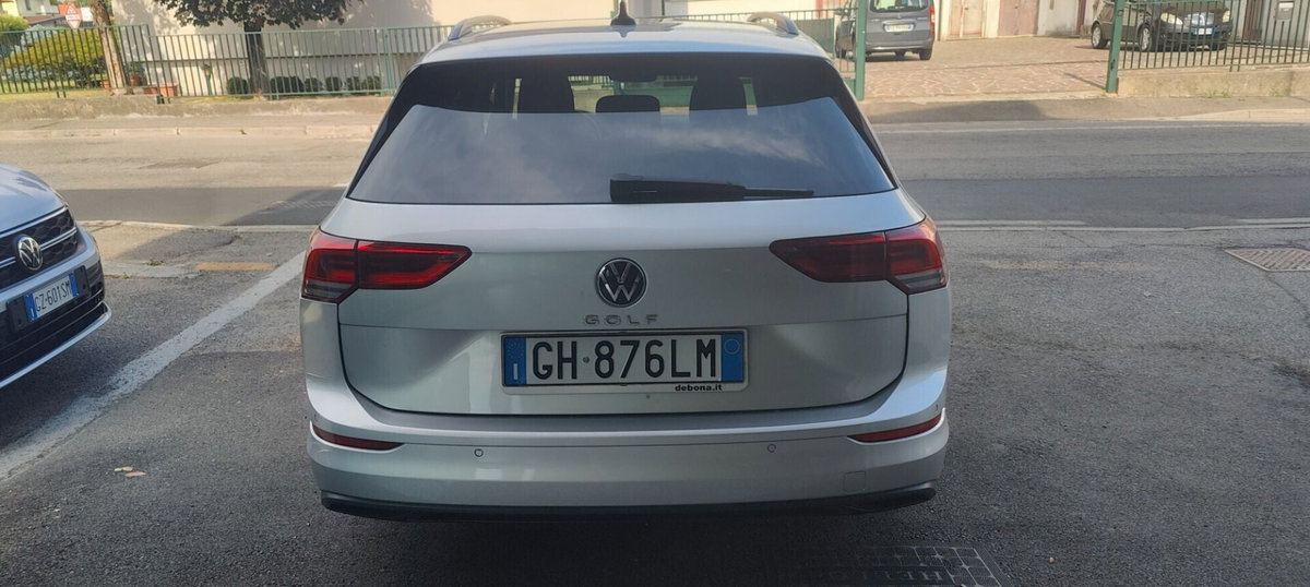 Volkswagen Golf Variant 1.5 TGI DSG Life (6)