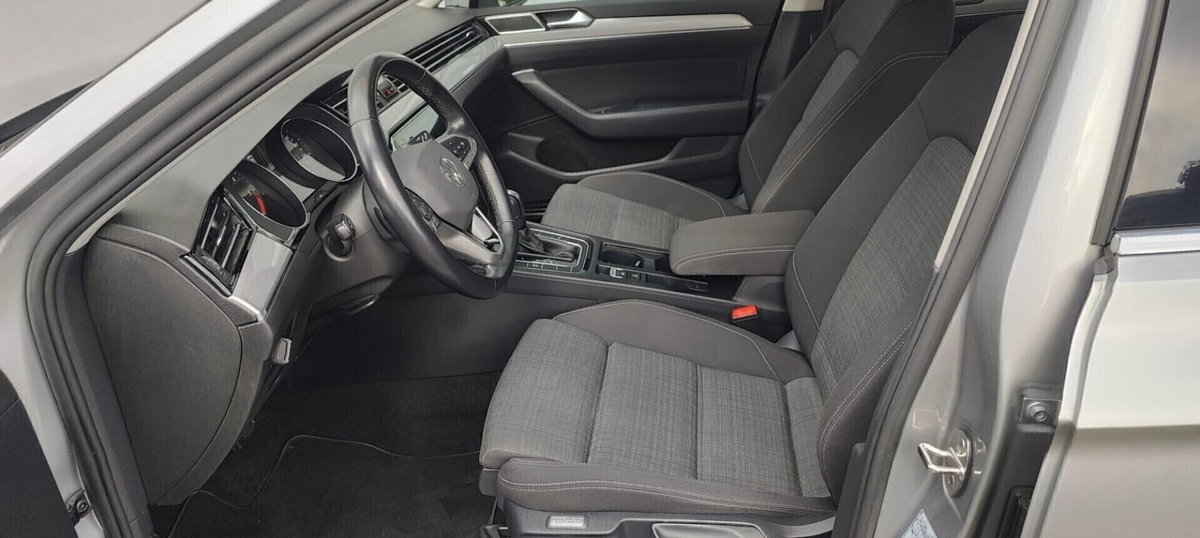 Volkswagen Passat Variant 2.0 TDI SCR 122 CV EVO DSG Business (12)