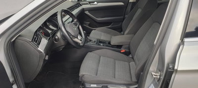 Volkswagen Passat Variant 2.0 TDI SCR 122 CV EVO DSG Business (12)