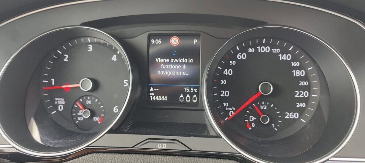Volkswagen Passat Variant 2.0 TDI SCR 122 CV EVO DSG Business (19)