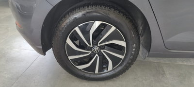 Volkswagen Polo 1.0 Life 80cv (10)