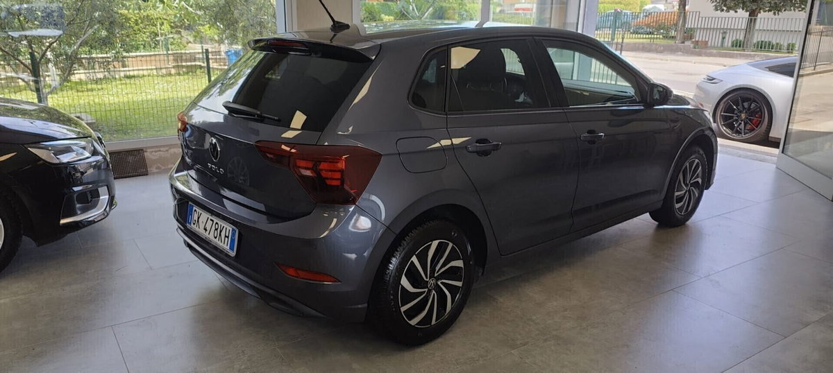 Volkswagen Polo 1.0 Life 80cv (7)