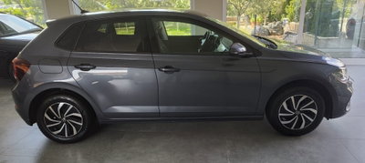 Volkswagen Polo 1.0 Life 80cv (8)