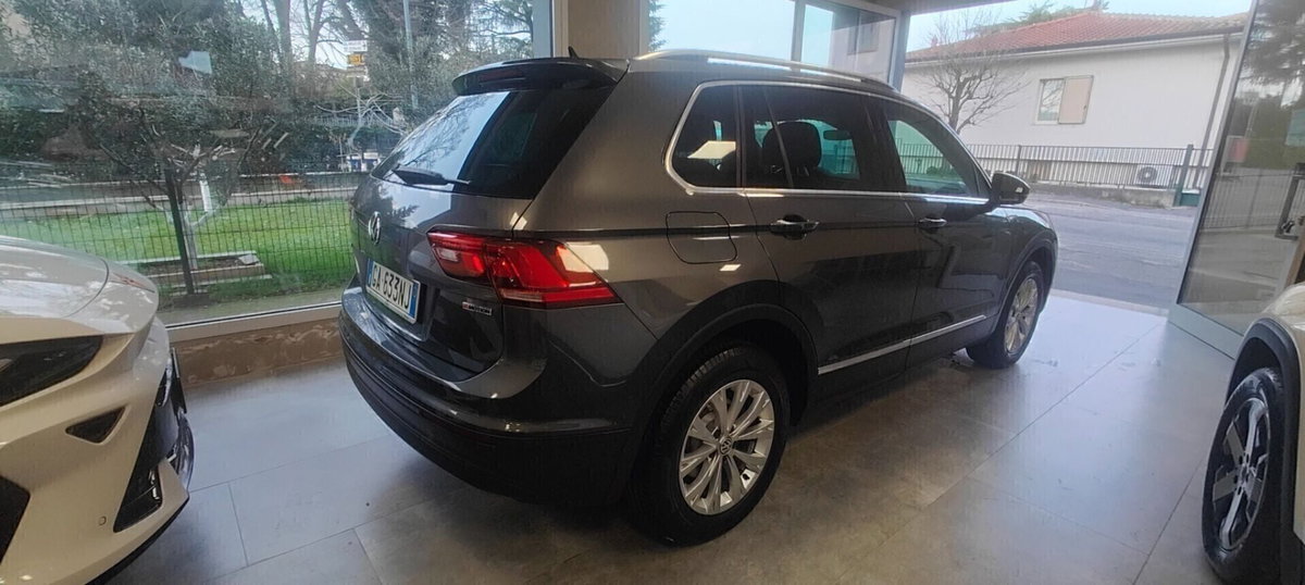 Volkswagen Tiguan 2.0 TDI 150 CV SCR DSG 4MOTION Life (5)