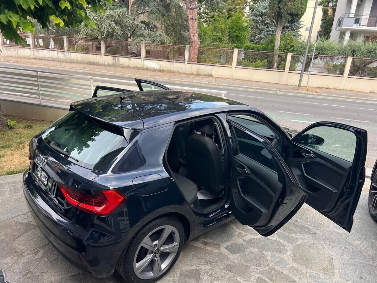 Audi A1 Sportback 25 TFSI Admired (8)