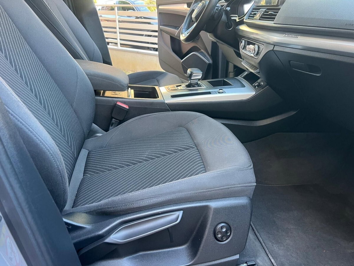 Audi Q5 40 TDI 204 CV quattro S tronic Business (17)