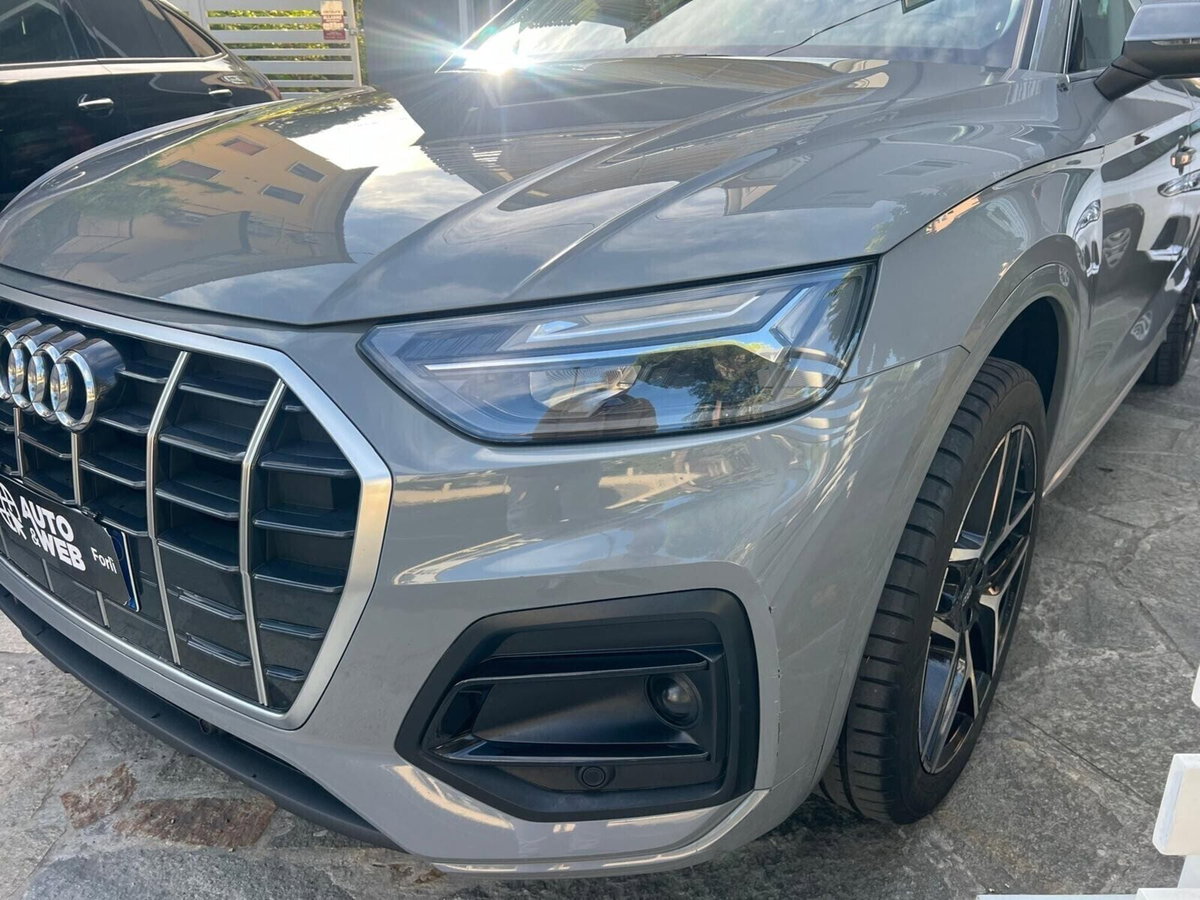 Audi Q5 40 TDI 204 CV quattro S tronic Business (2)