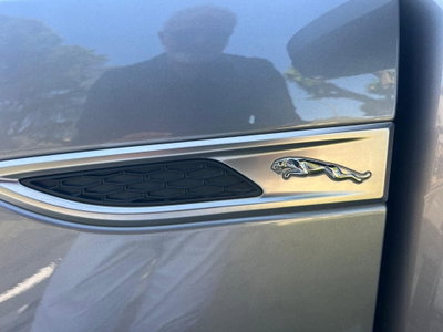 Jaguar F-Pace 2.0 D 163 CV Prestige (12)