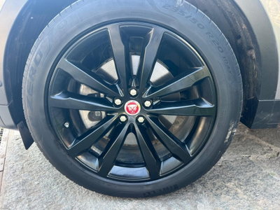 Jaguar F-Pace 2.0 D 163 CV Prestige (13)