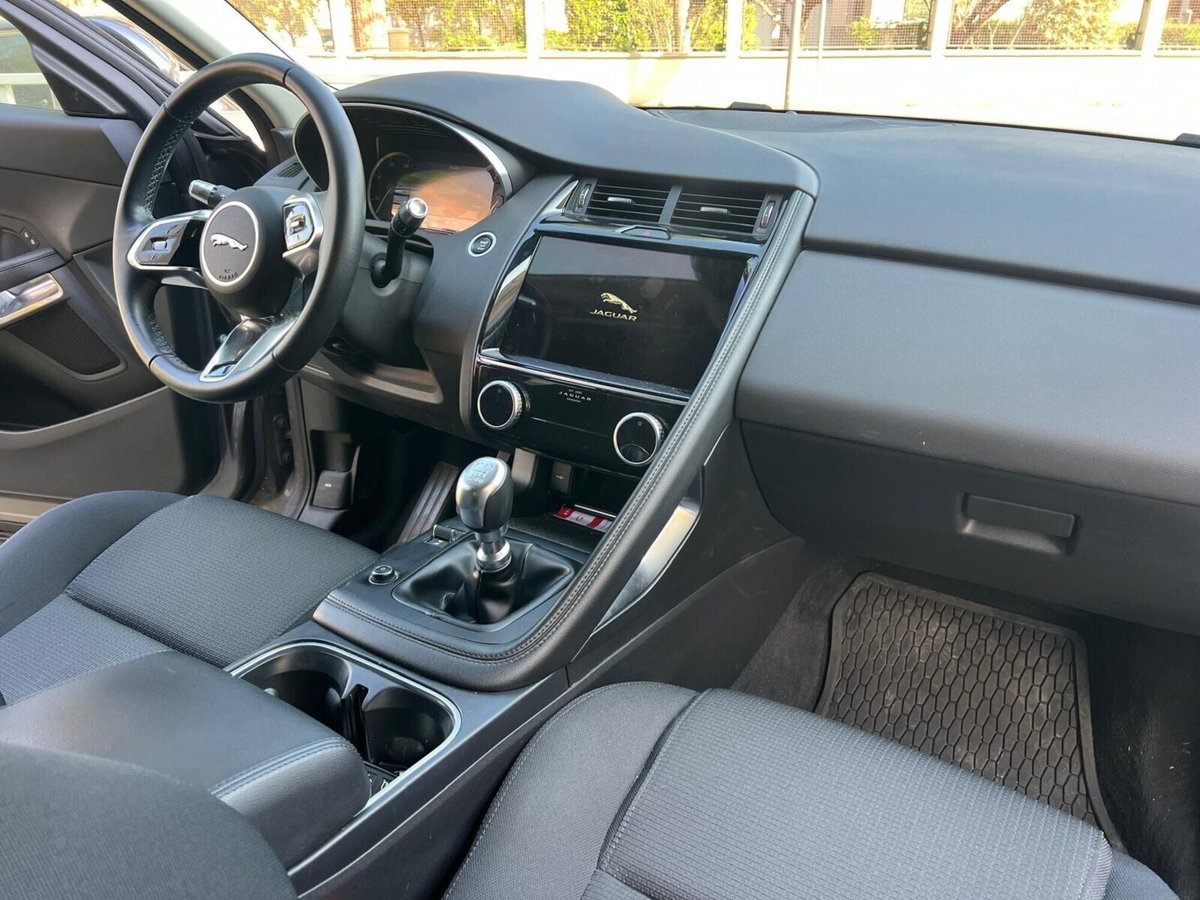 Jaguar F-Pace 2.0 D 163 CV Prestige (14)