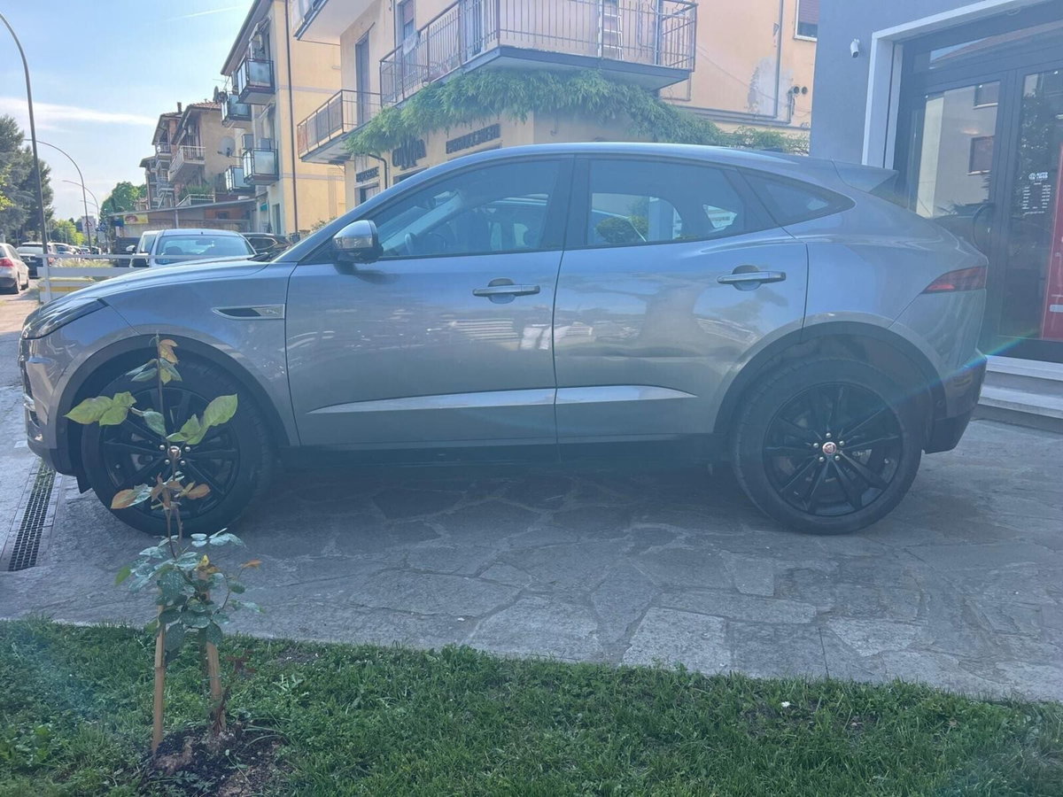 Jaguar F-Pace 2.0 D 163 CV Prestige (6)