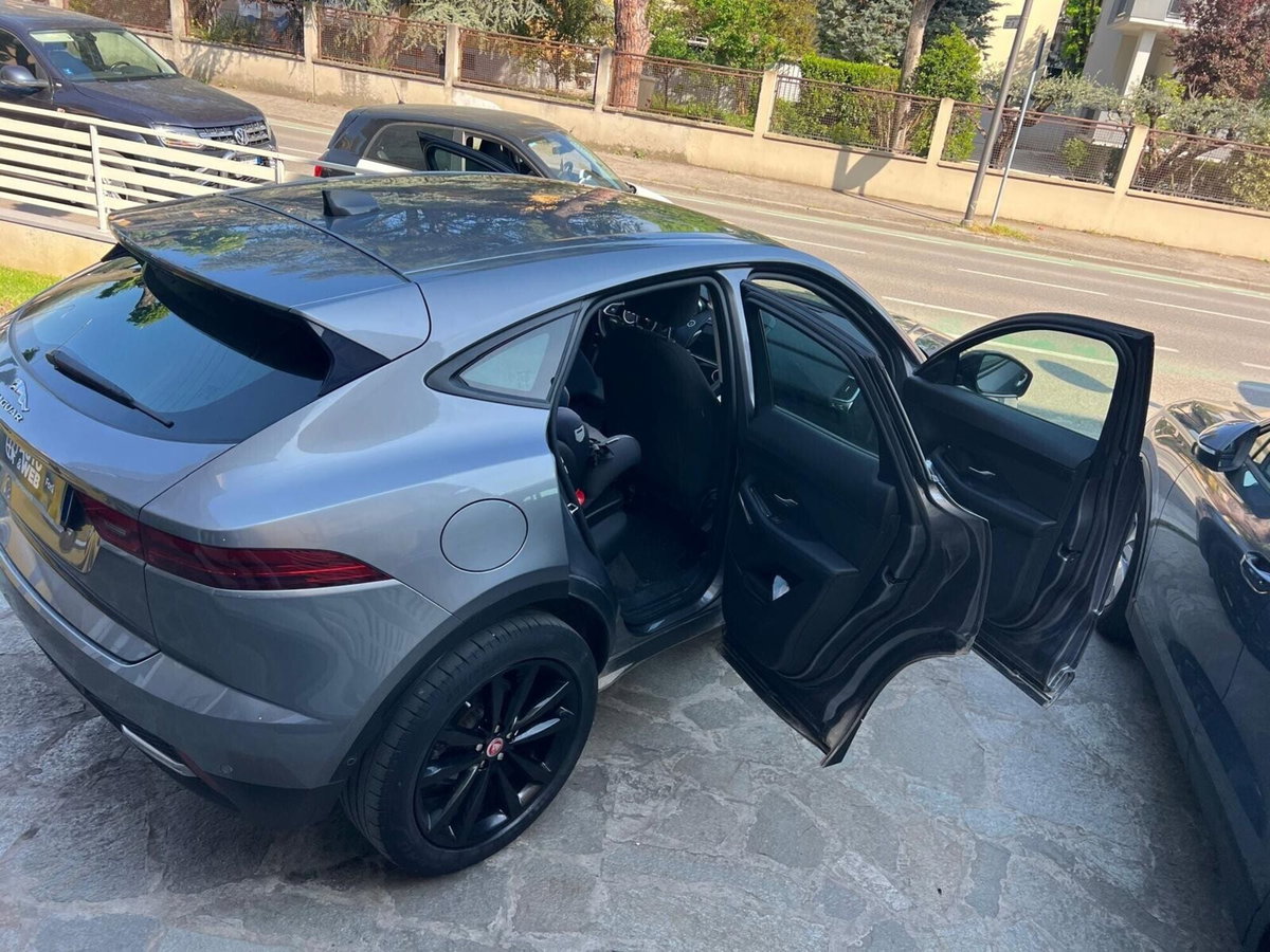 Jaguar F-Pace 2.0 D 163 CV Prestige (7)