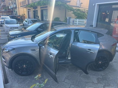 Jaguar F-Pace 2.0 D 163 CV Prestige (8)