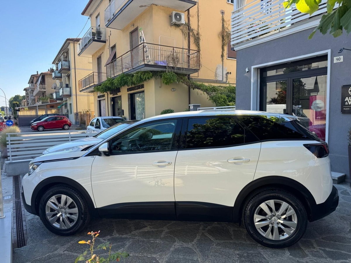 Peugeot 3008 BlueHDi 120 S&S Allure (6)