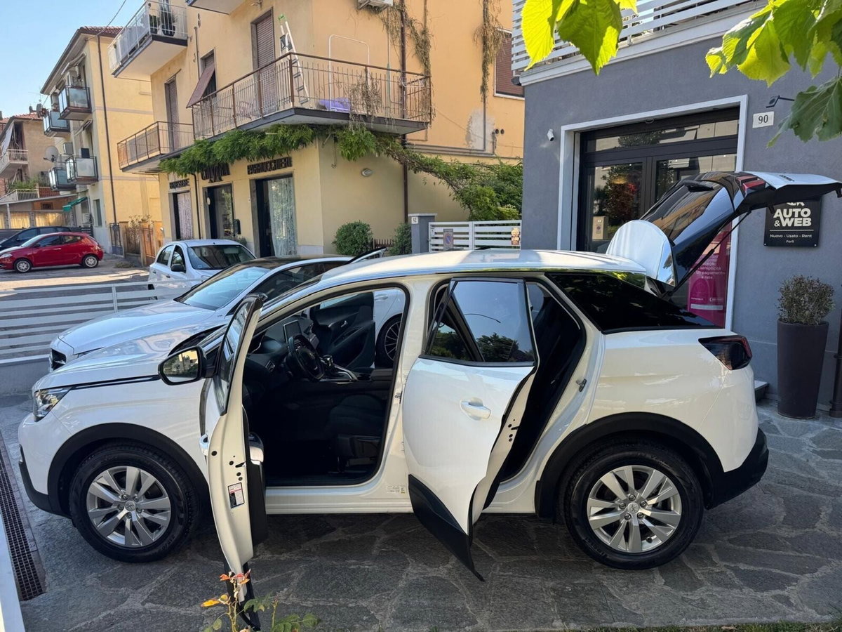 Peugeot 3008 BlueHDi 120 S&S Allure (8)