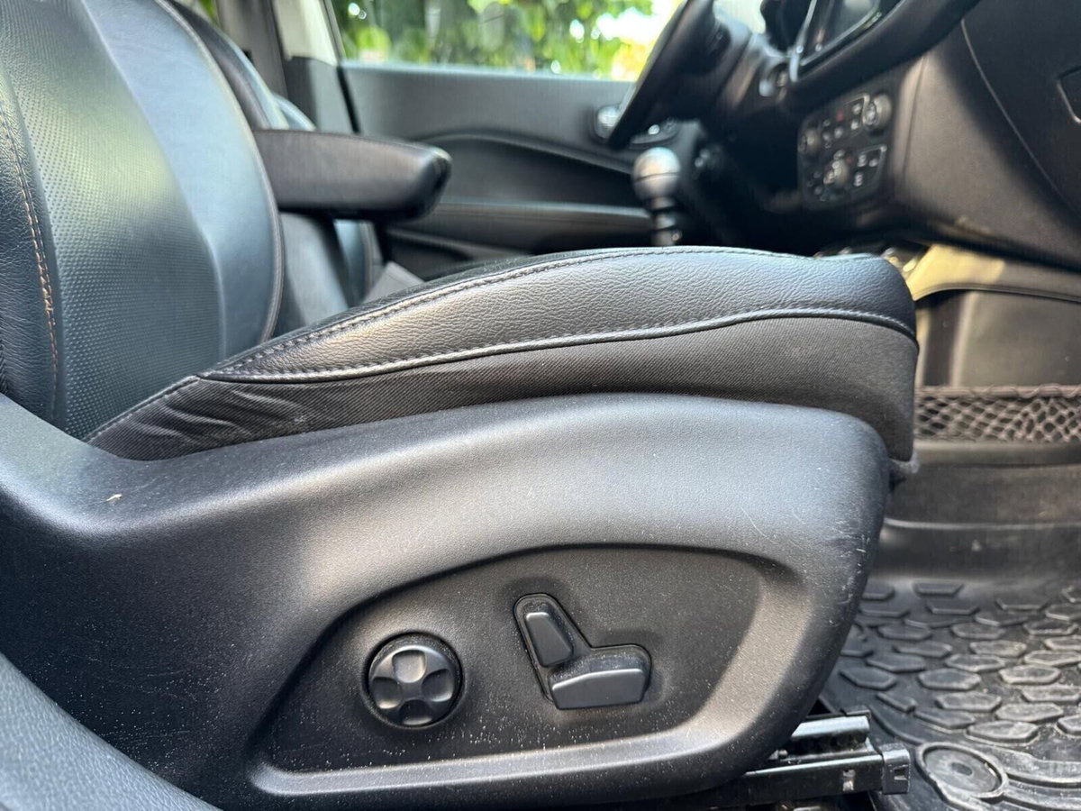 Jeep Compass 1.6 Multijet II 2WD Limited (20)