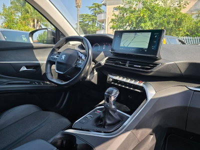 Peugeot 3008 BlueHDi 130 S&S Allure Pack (11)
