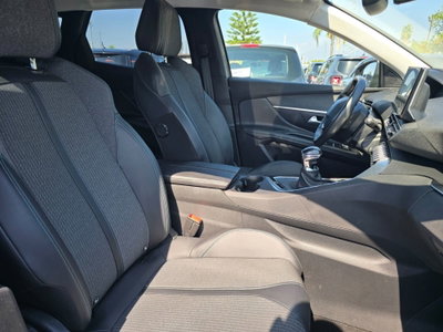 Peugeot 3008 BlueHDi 130 S&S Allure Pack (13)