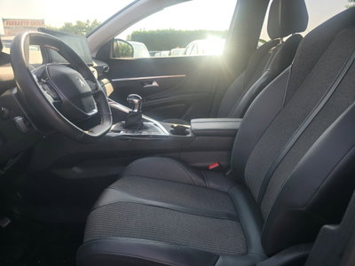 Peugeot 3008 BlueHDi 130 S&S Allure Pack (14)
