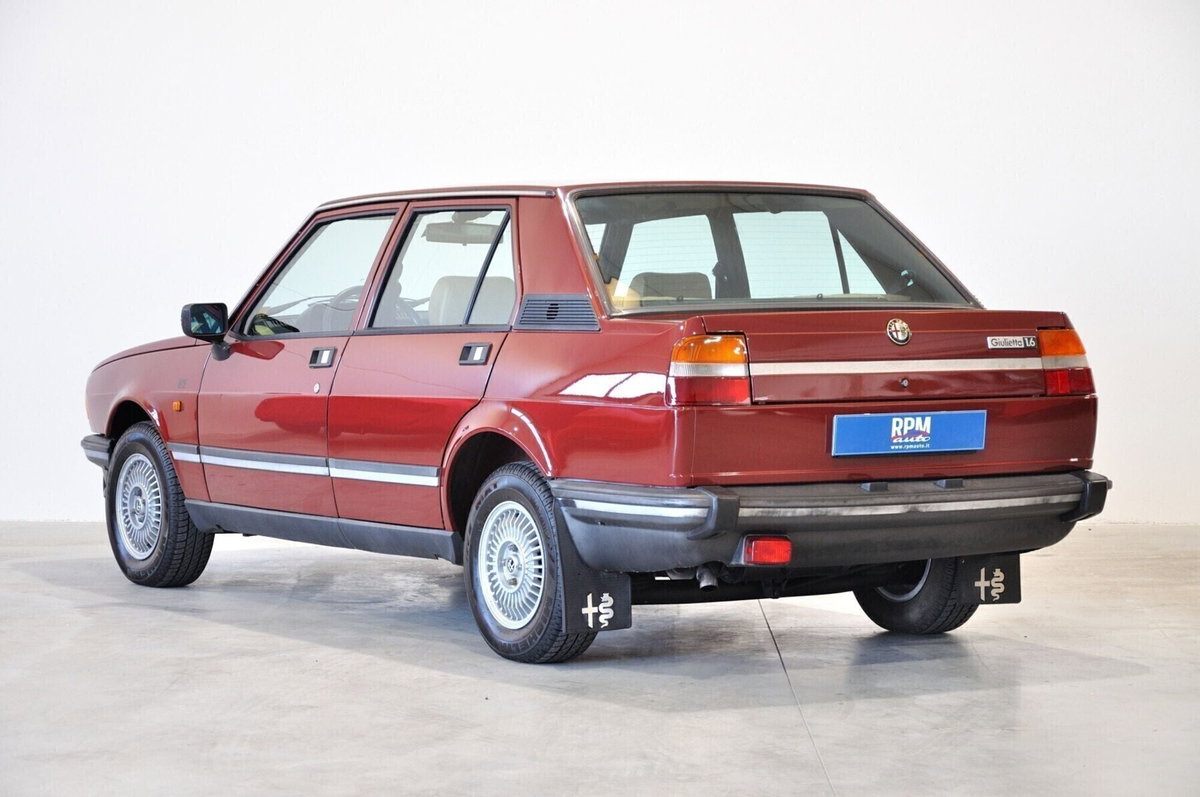 Alfa Romeo Giulietta 1.6 (5)
