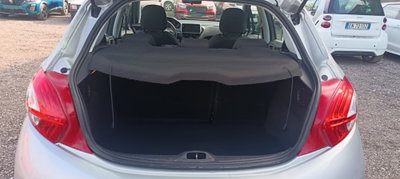 Peugeot 208 HDi 68 CV 5 porte Allure (13)