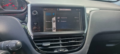 Peugeot 208 HDi 68 CV 5 porte Allure (9)