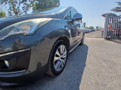 Peugeot 3008 BlueHDi 120 EAT6 S&S Business (9)