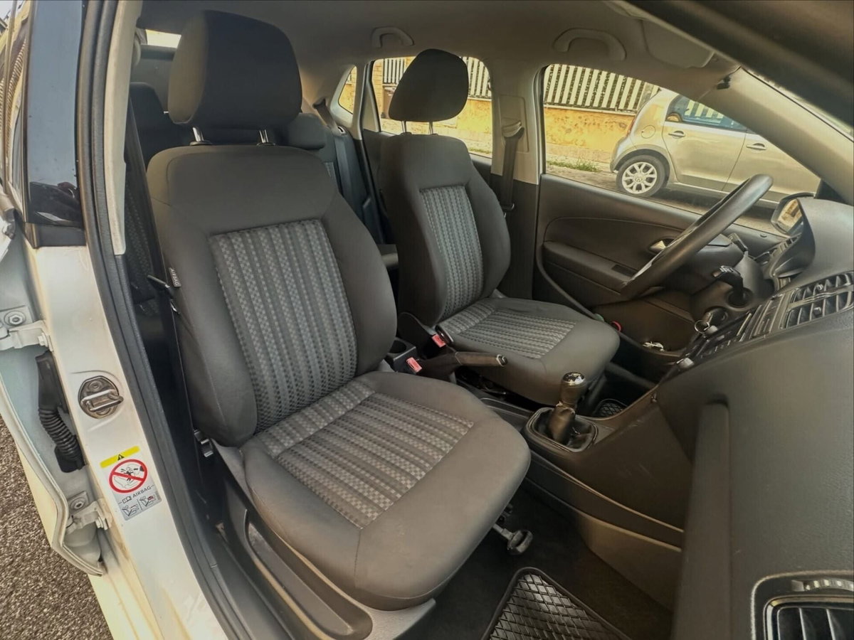Volkswagen Polo Fun 1.4 TDI (8)
