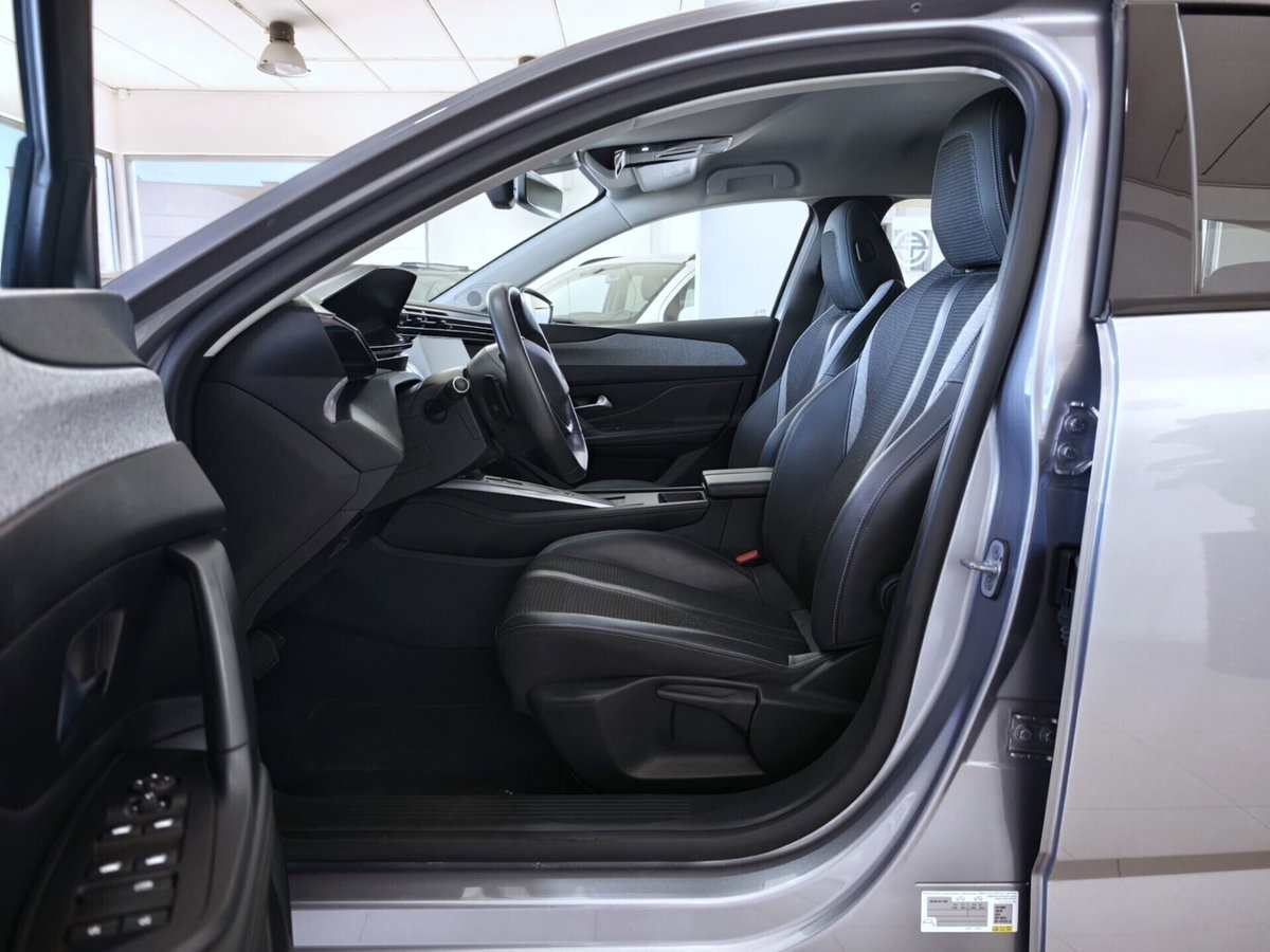 Peugeot 308 SW BlueHDi 130 S&S EAT8 Allure Pack (12)