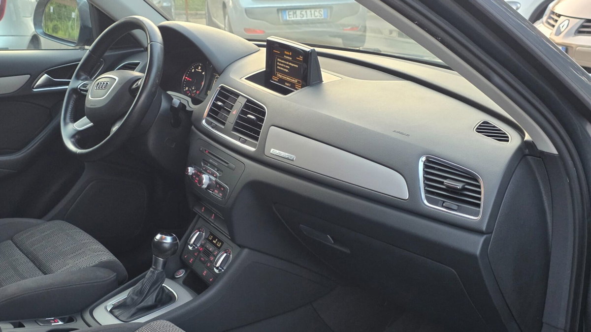 Audi Q3 2.0 TDI quattro S tronic Edition (9)