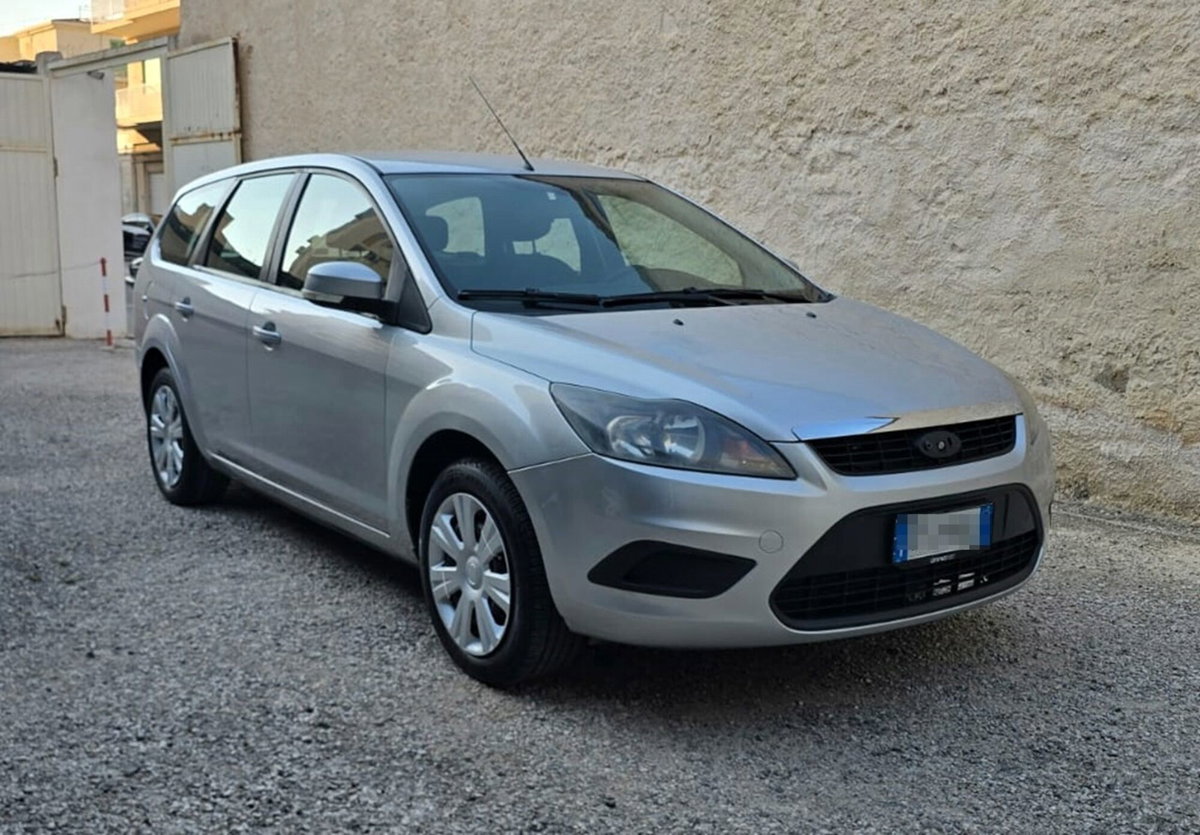 Ford Focus Station Wagon 2.0 TDCi Powershift SW Ikon DPF
