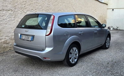 Ford Focus Station Wagon 2.0 TDCi Powershift SW Ikon DPF (3)